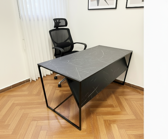 שולחן משרדי