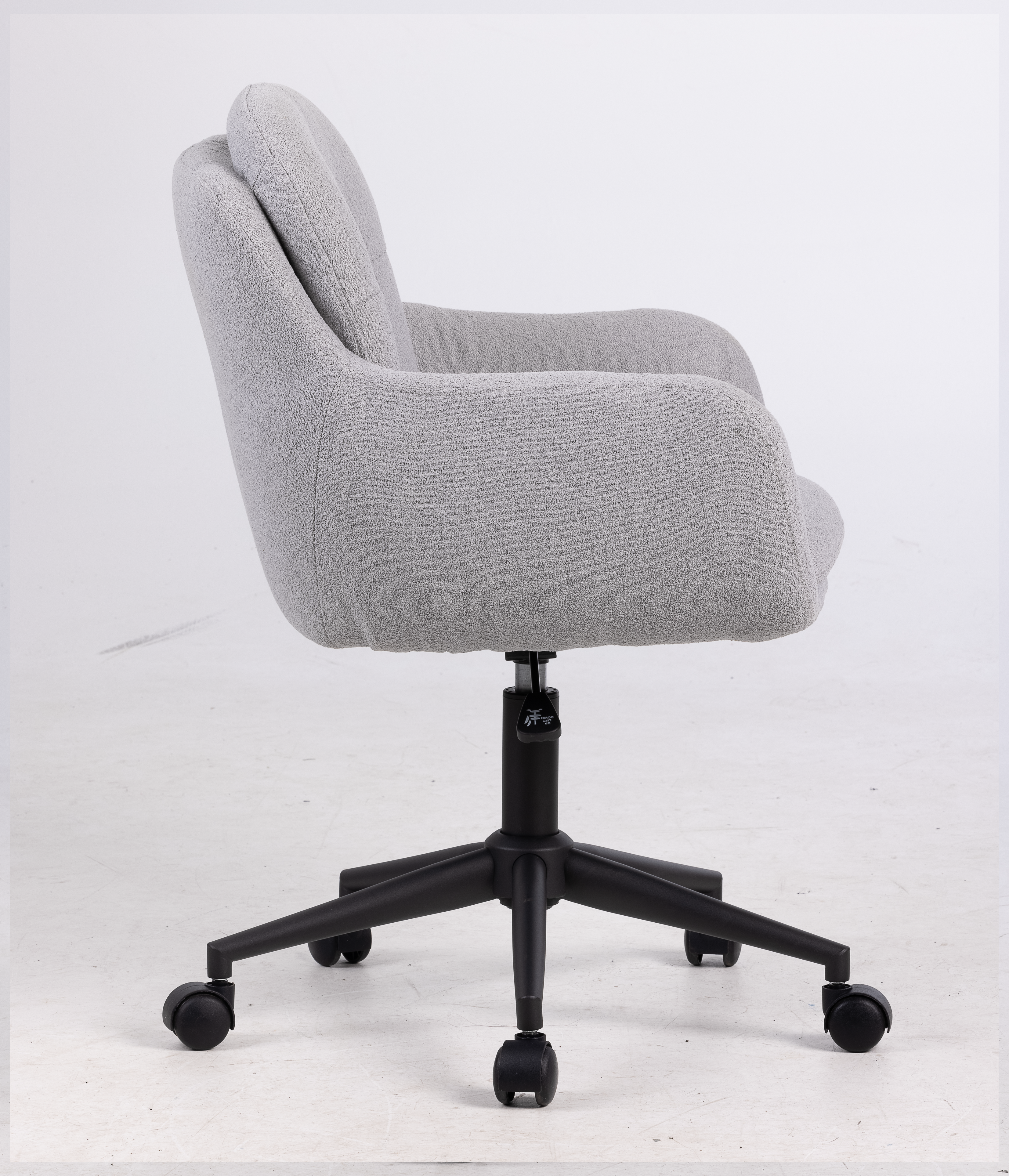 כסא לפינת ישיבה מתכנן עם גלגלים 9-221