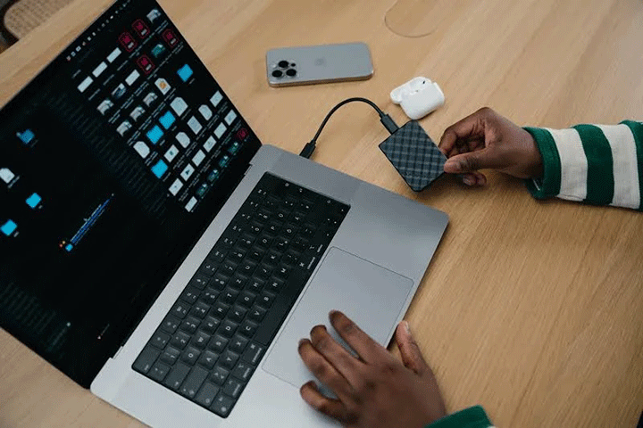 Verbatim Store 'n' Go Mini Diamond USB‑C 1TB Black