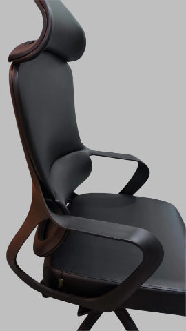 Space 000 high back executive chair